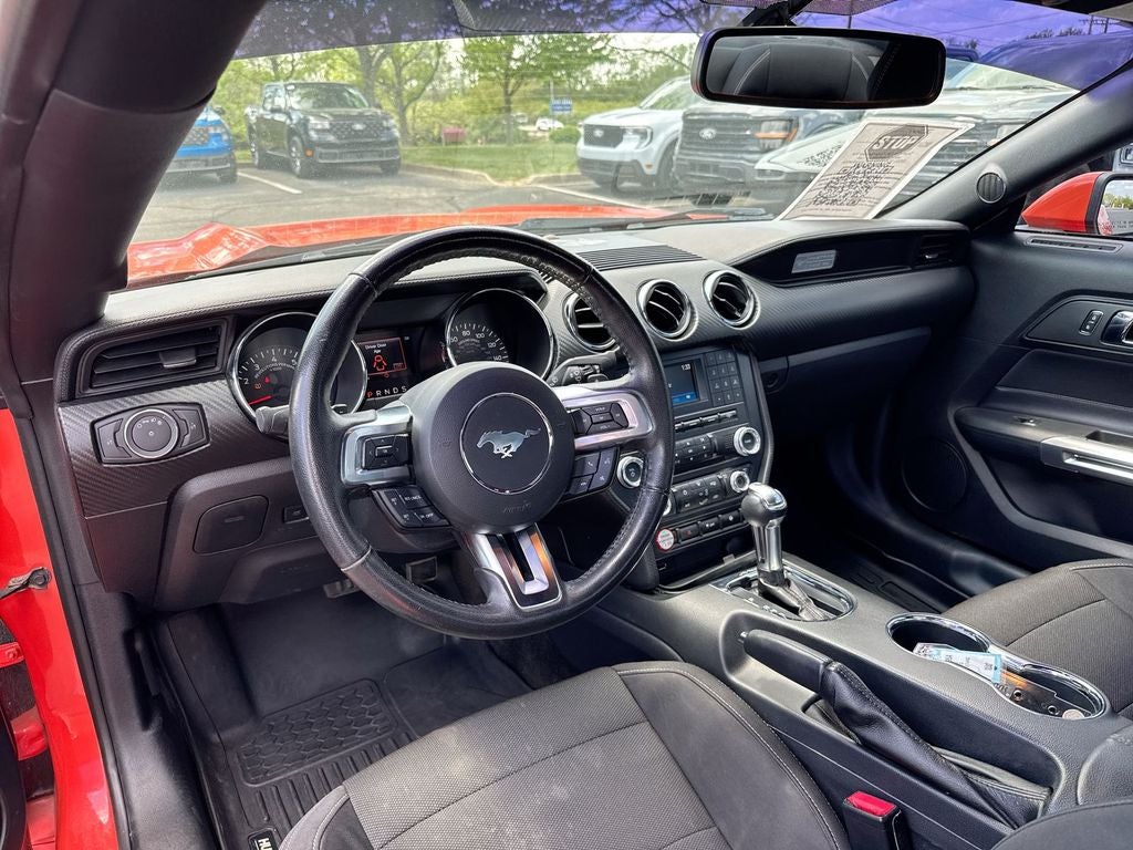 2016 Ford Mustang V6