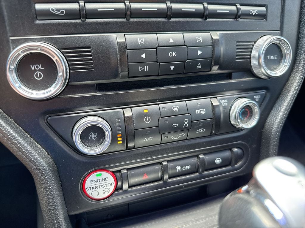 2016 Ford Mustang V6