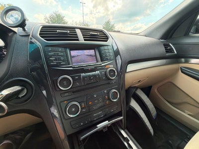 2017 Ford Explorer Base