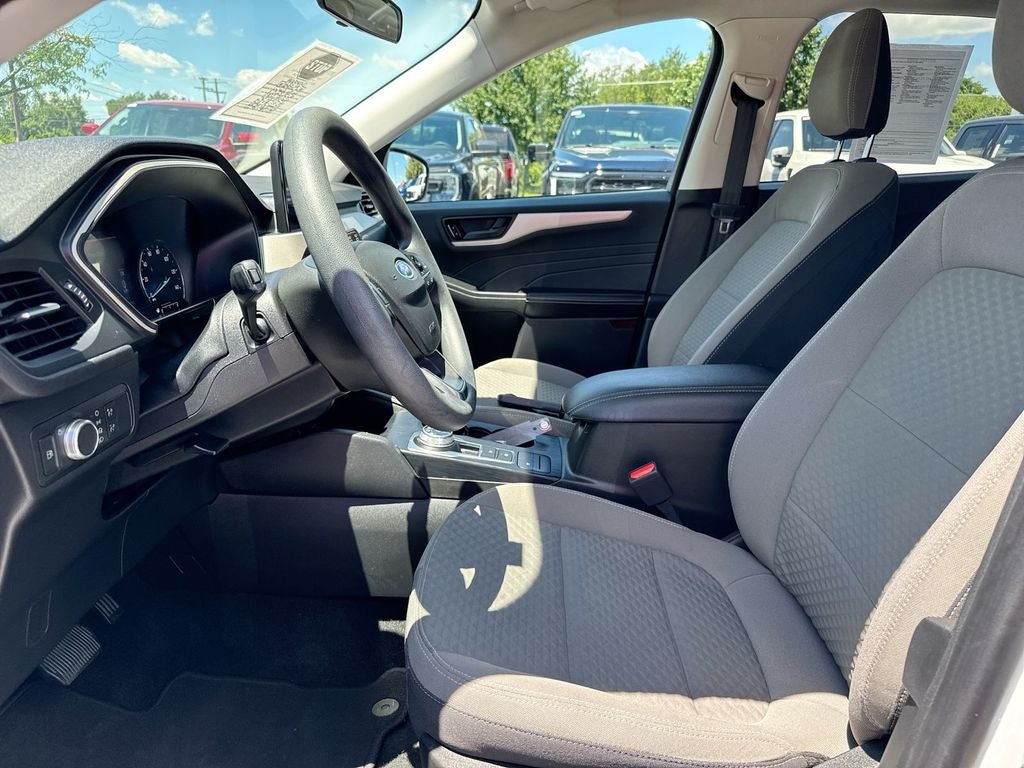 2022 Ford Escape Hybrid SE