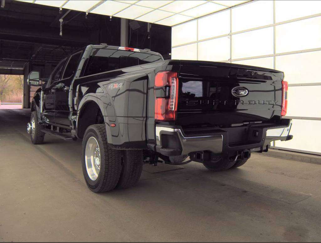 2026 Ford F-450SD Lariat