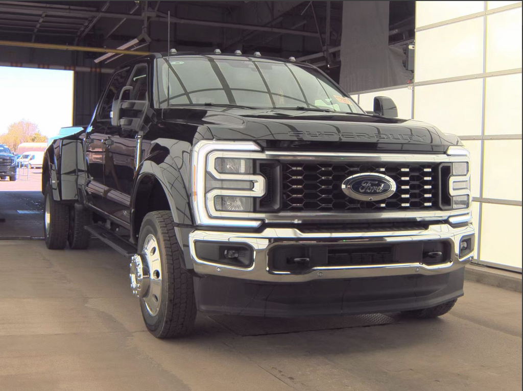 2026 Ford F-450SD Lariat