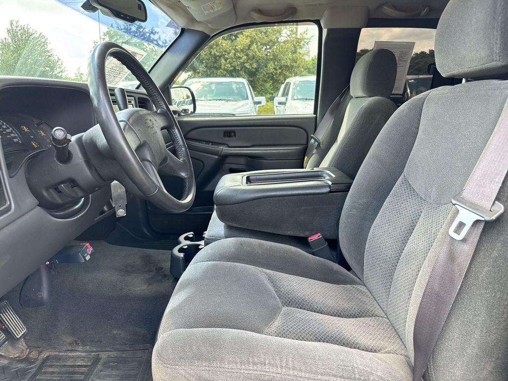 2005 Chevrolet Silverado 2500HD LS