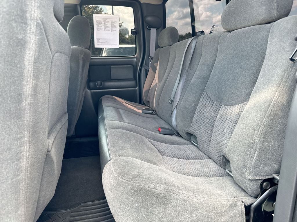 2005 Chevrolet Silverado 2500HD LS