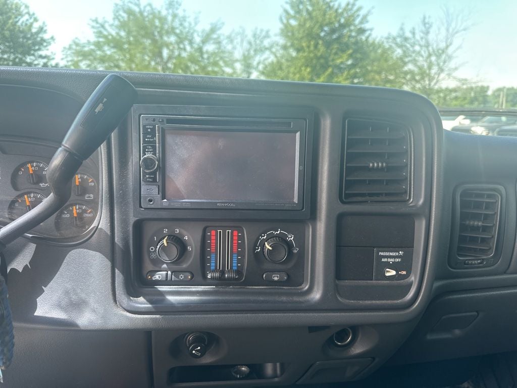 2005 Chevrolet Silverado 2500HD LS