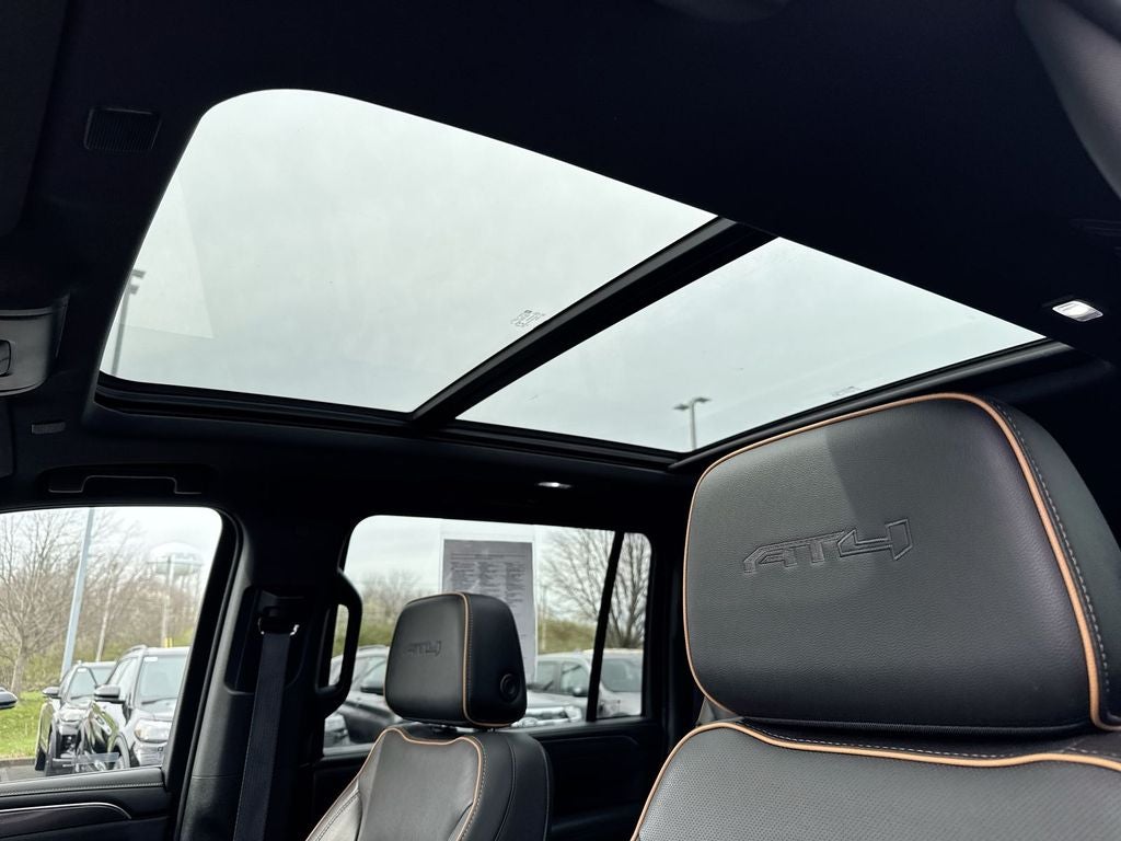 2023 GMC Yukon XL AT4