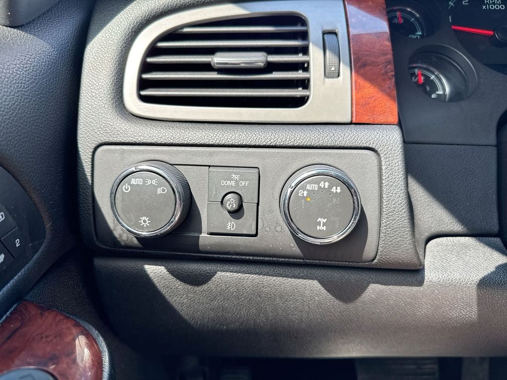 2013 Chevrolet Suburban 1500 LTZ