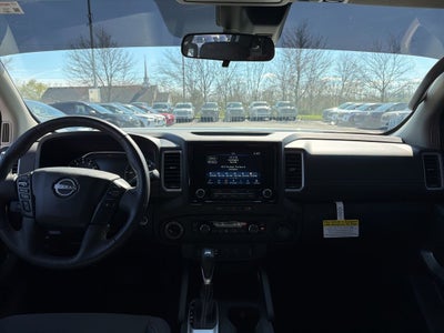 2024 Nissan Frontier SV