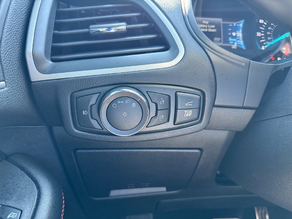 2022 Ford Edge ST Line