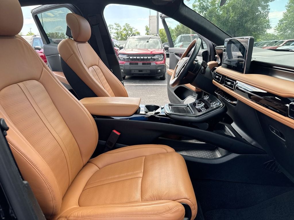 2023 Lincoln Nautilus Black Label