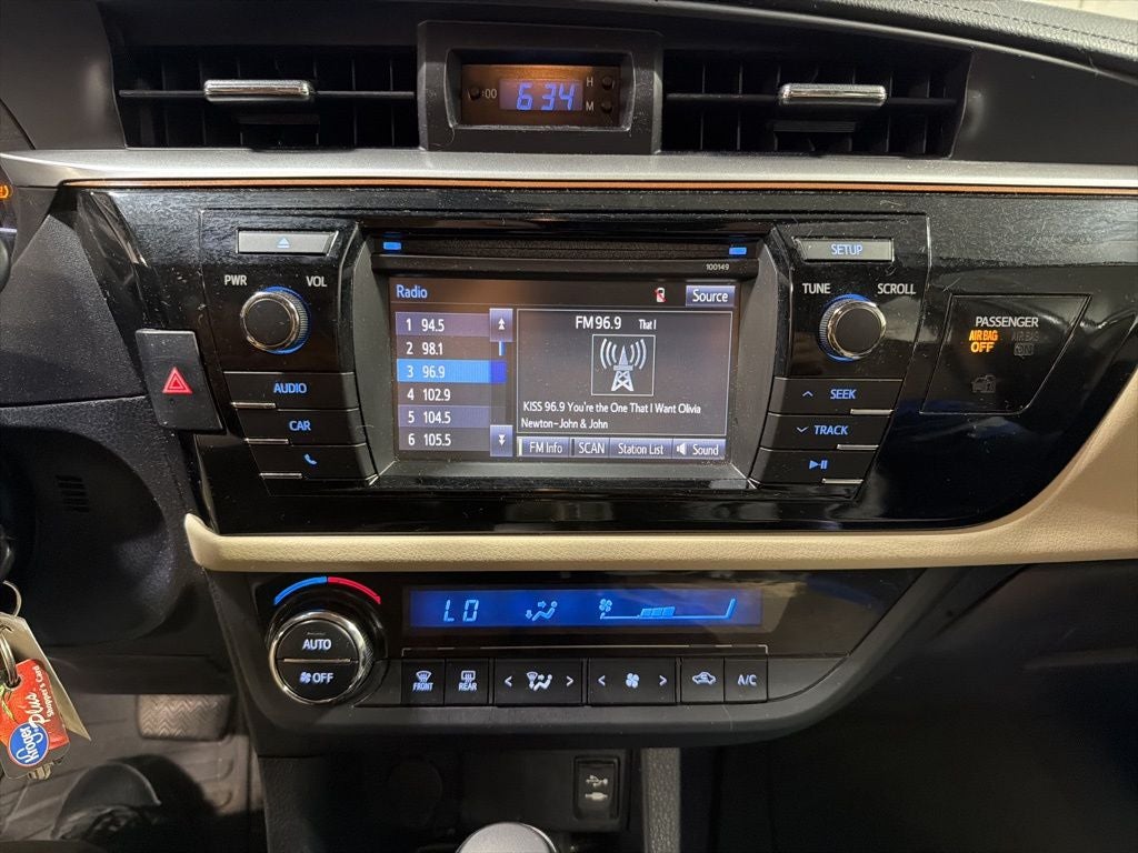 2015 Toyota Corolla LE