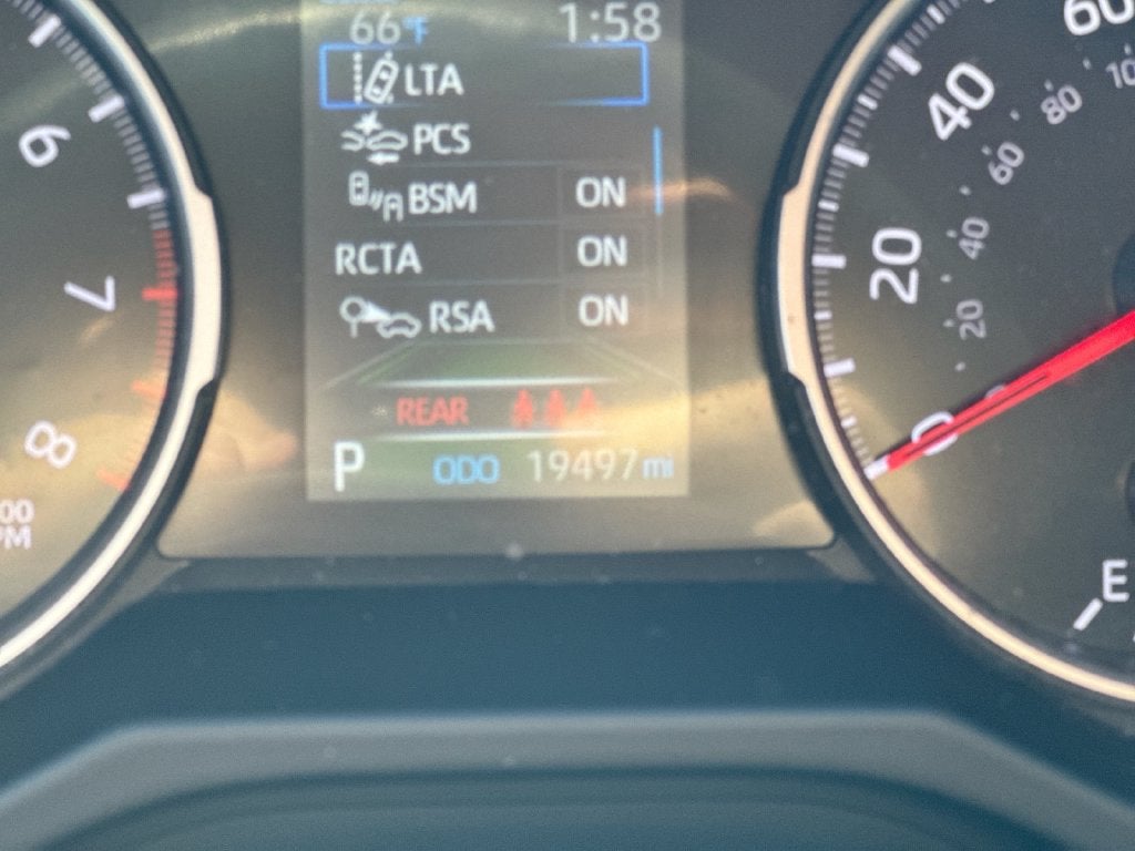 2022 Toyota RAV4 LE