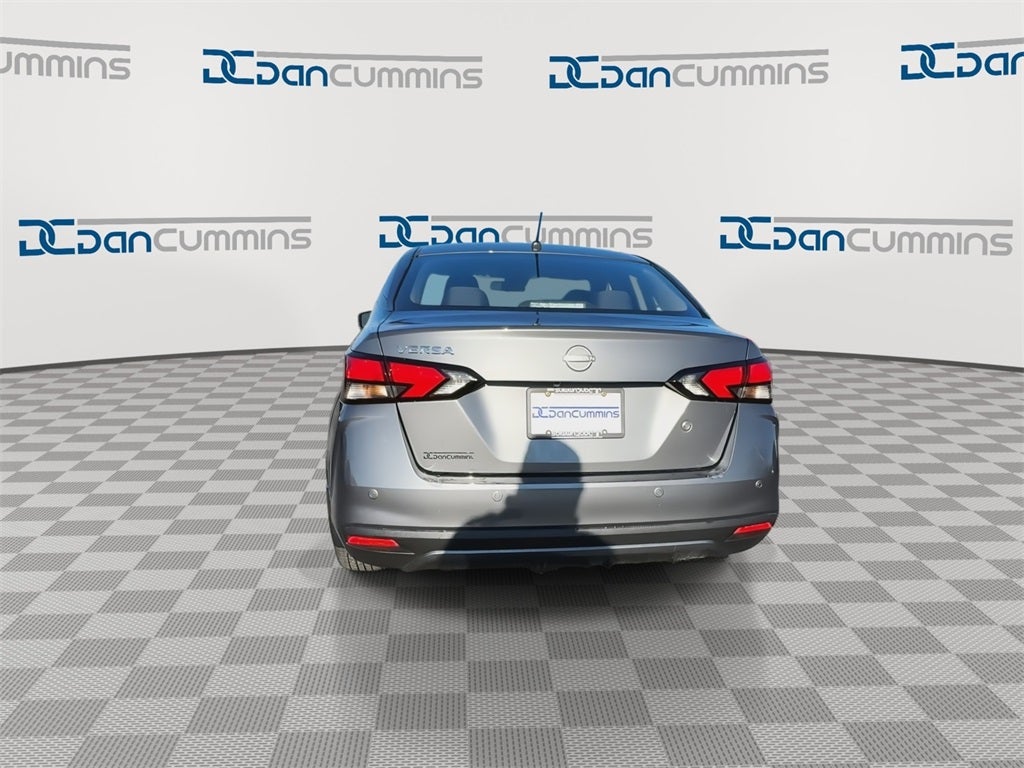 2024 Nissan Versa 1.6 S