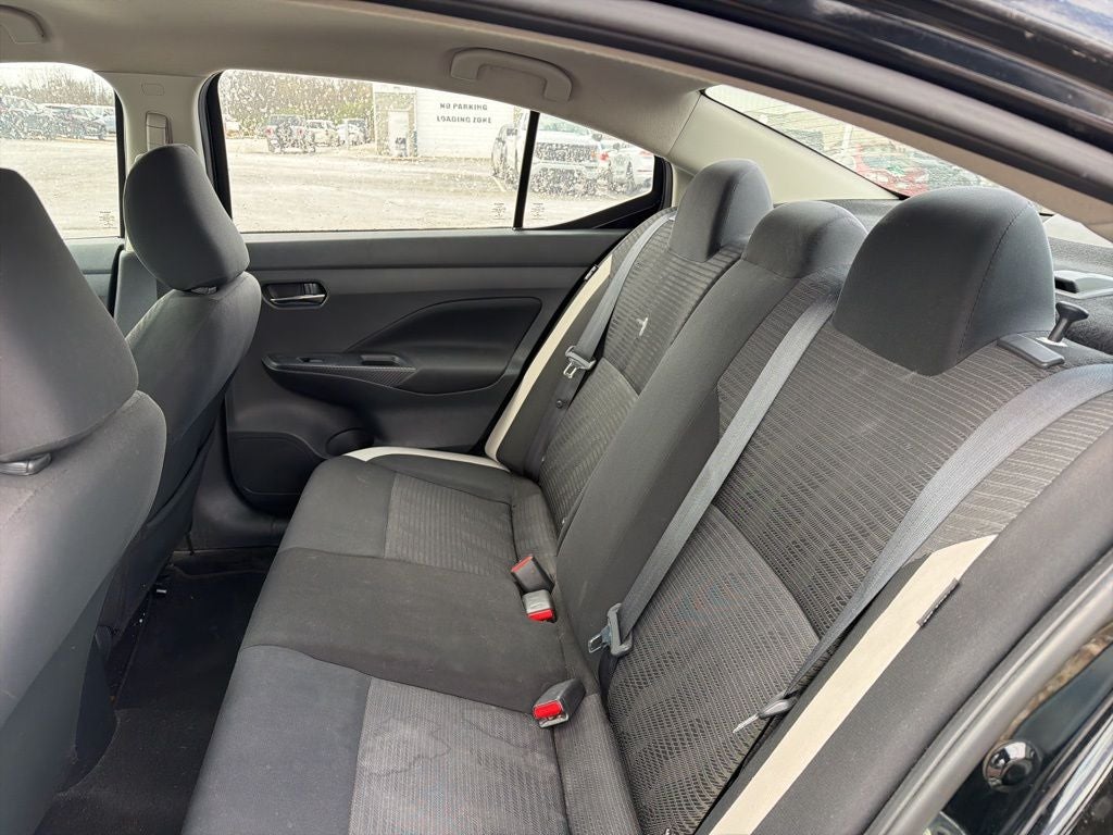 2021 Nissan Versa 1.6 SV