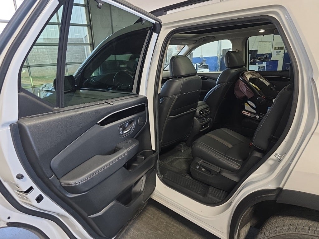 2025 Honda Pilot Touring