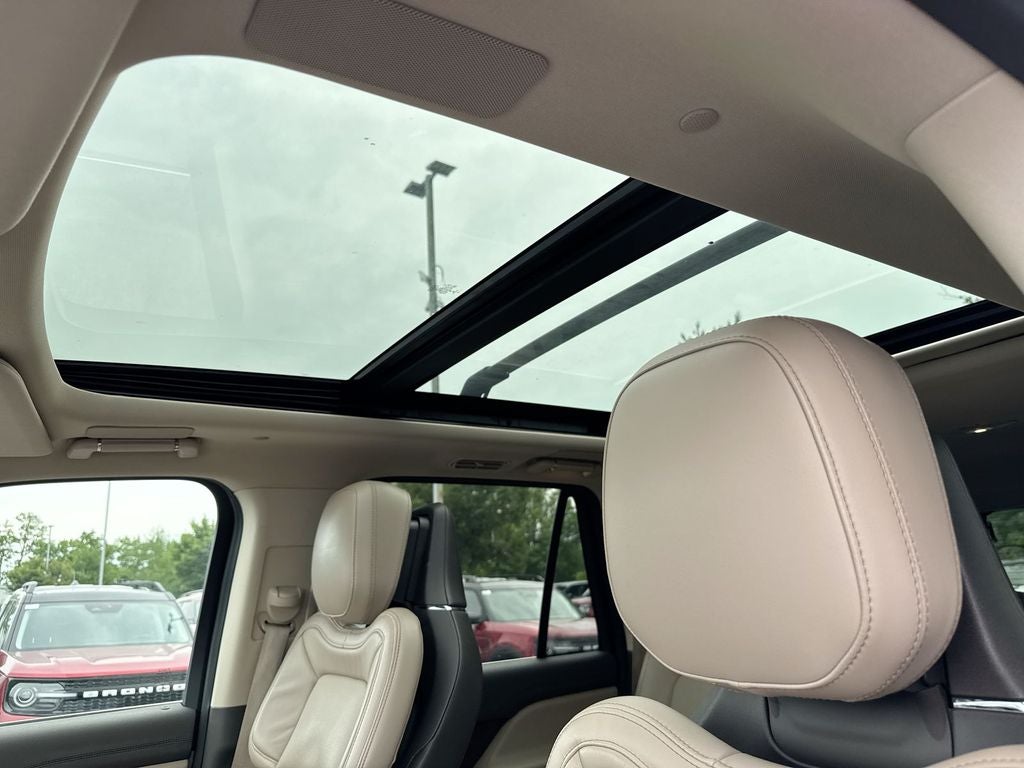 2023 Lincoln Navigator L Reserve