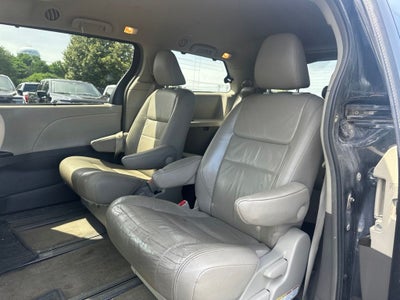 2016 Toyota Sienna XLE Premium