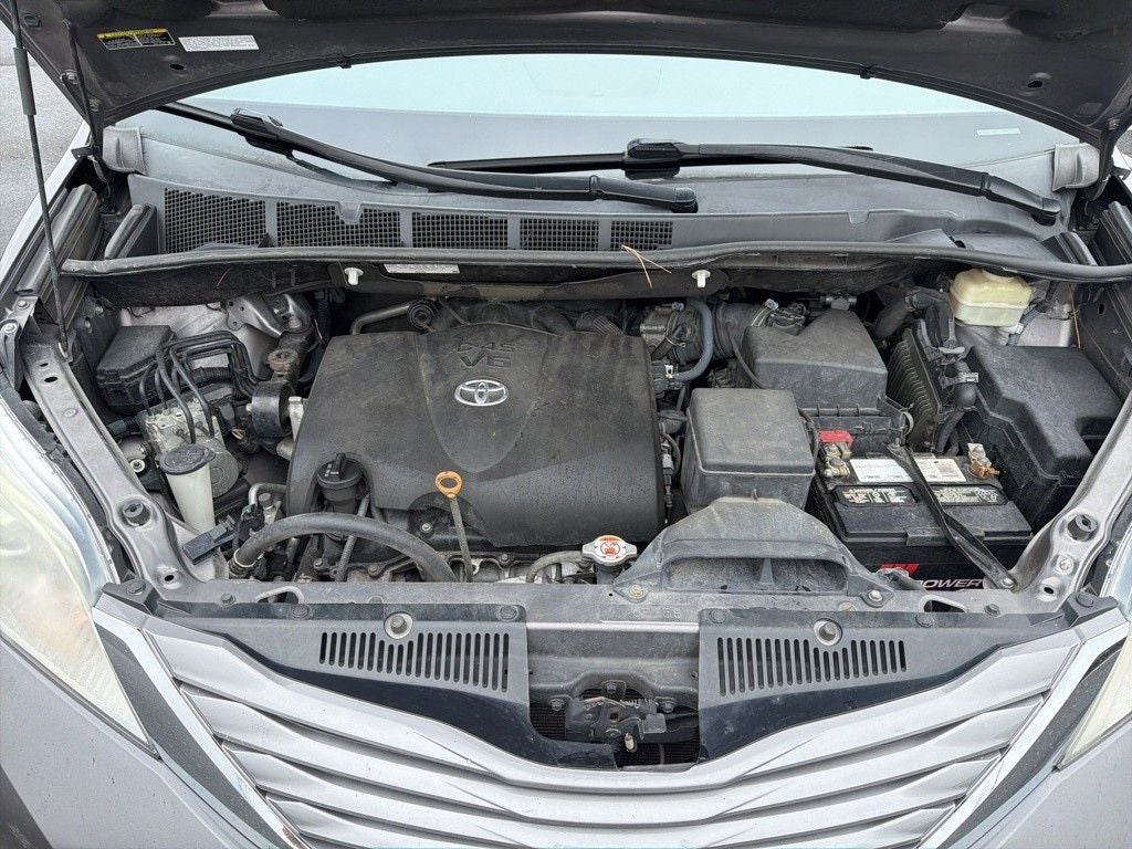 2017 Toyota Sienna XLE