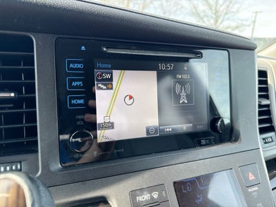 2017 Toyota Sienna XLE