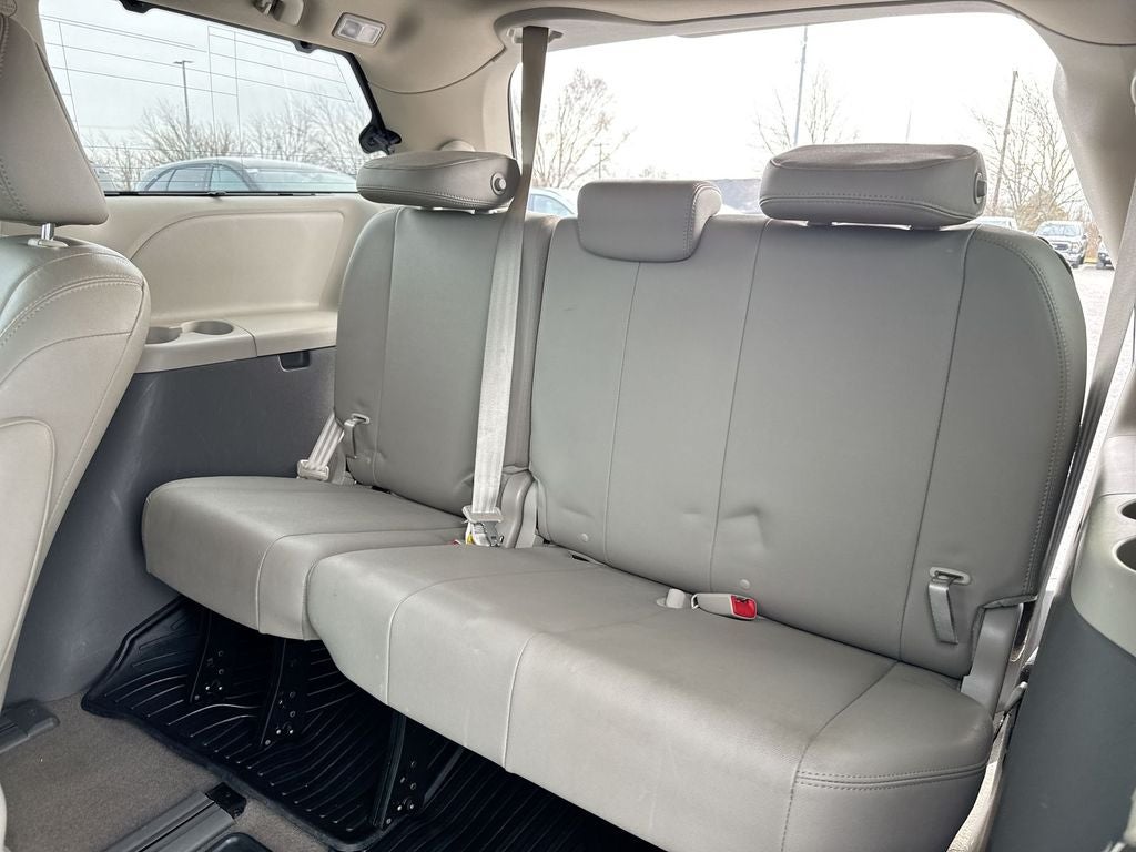 2017 Toyota Sienna XLE