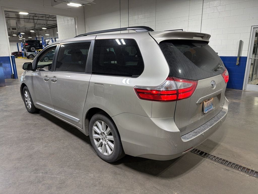 2017 Toyota Sienna Base