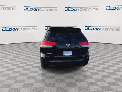 2014 Toyota Sienna LE