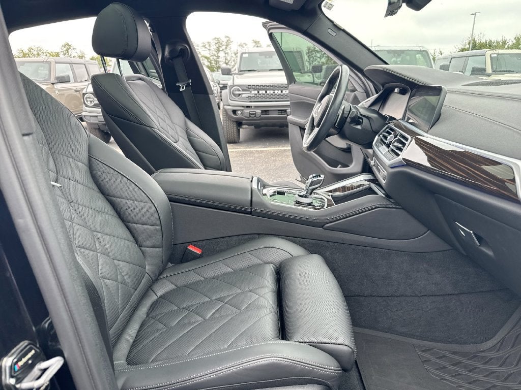 2023 BMW X6 xDrive40i