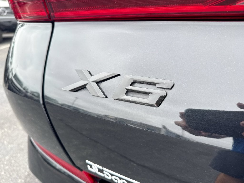 2023 BMW X6 xDrive40i