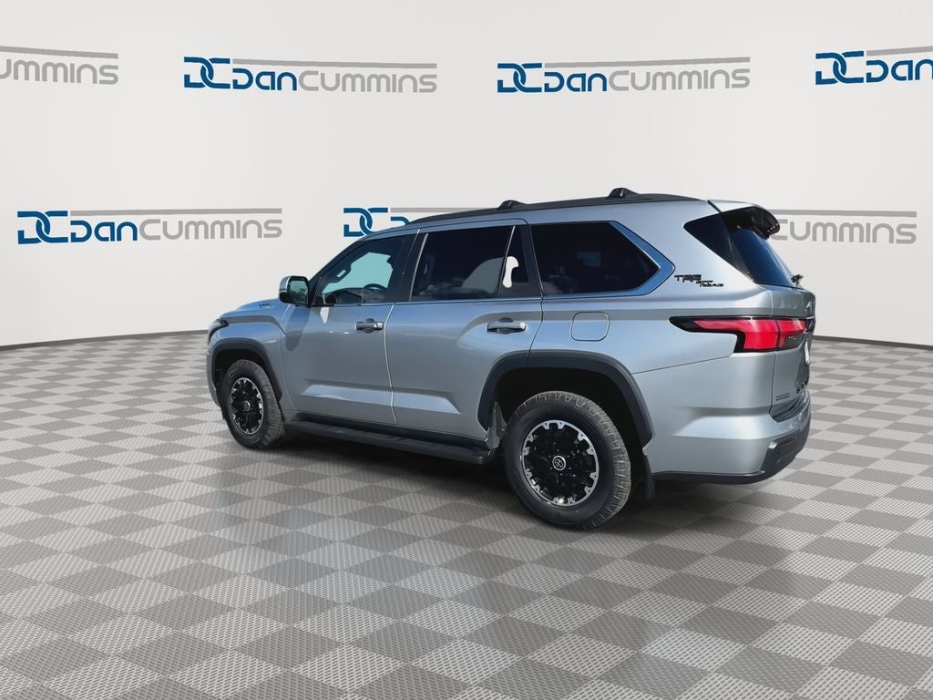 2024 Toyota Sequoia SR5