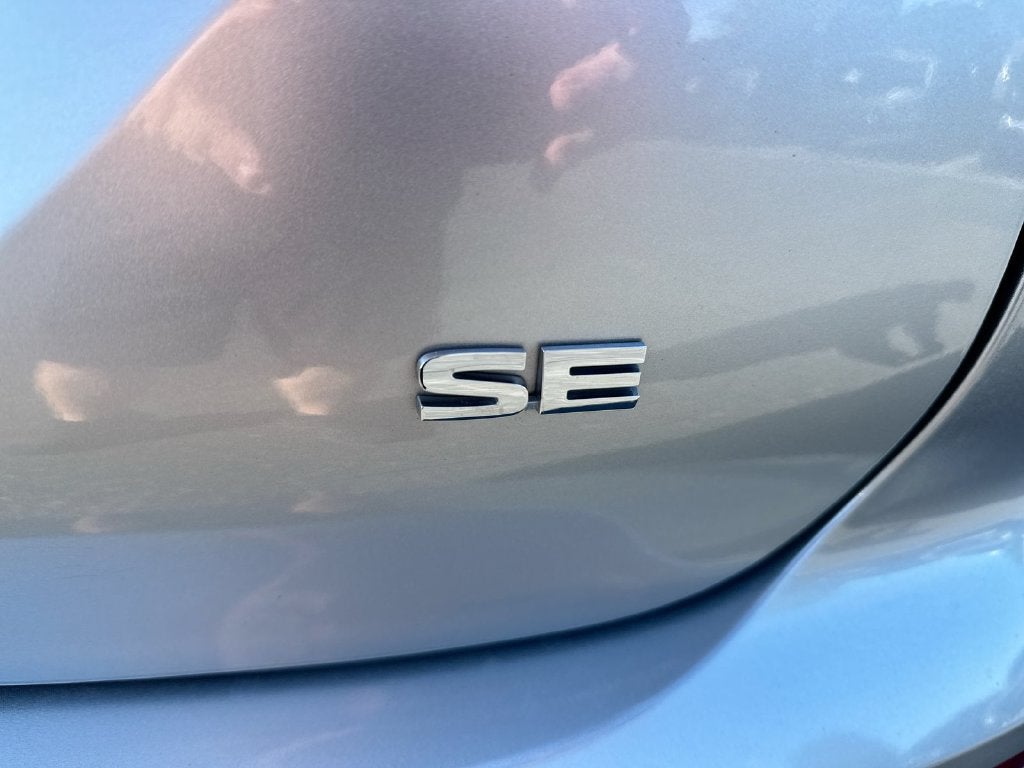 2024 Mitsubishi Outlander SE Black Edition w/Pano Roof