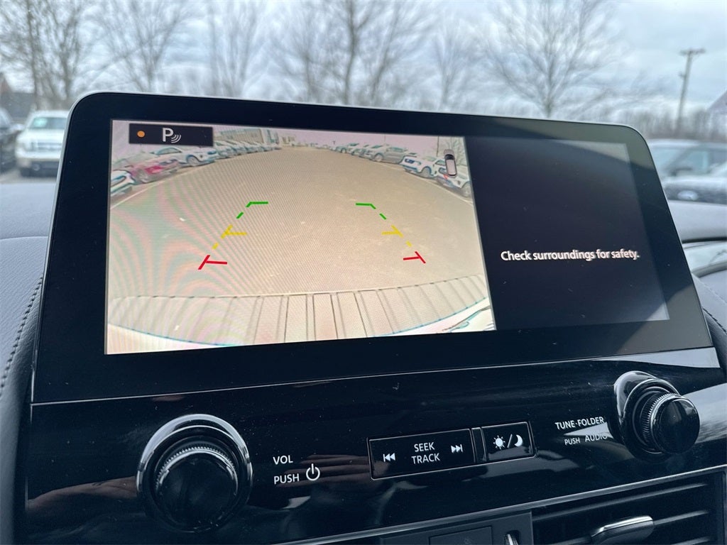 2024 Nissan Armada SV