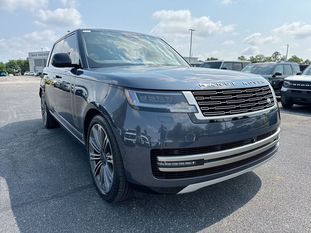 2024 Land Rover Range Rover SE