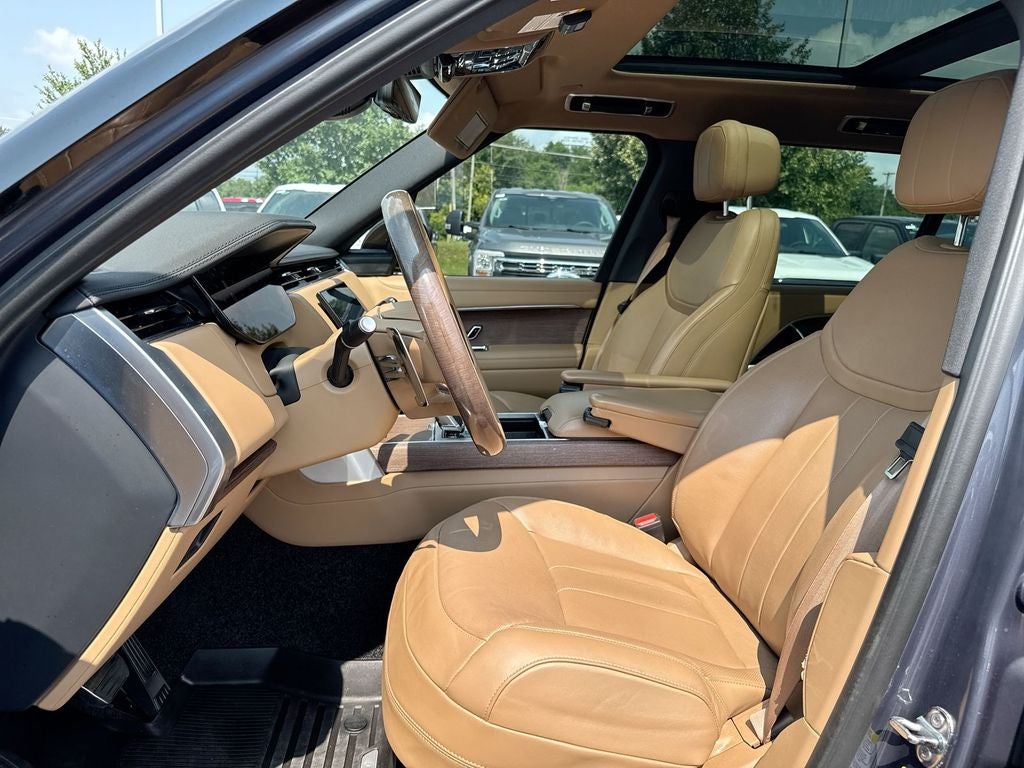 2024 Land Rover Range Rover SE