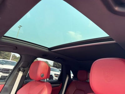 2022 Porsche Cayenne Platinum Edition