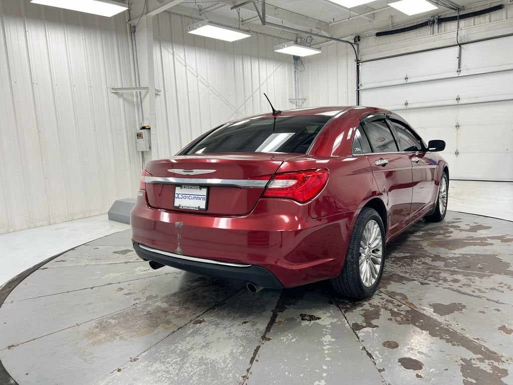 2013 Chrysler 200 Limited