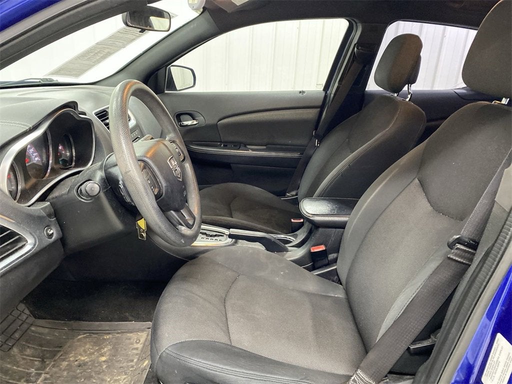 2012 Dodge Avenger SE