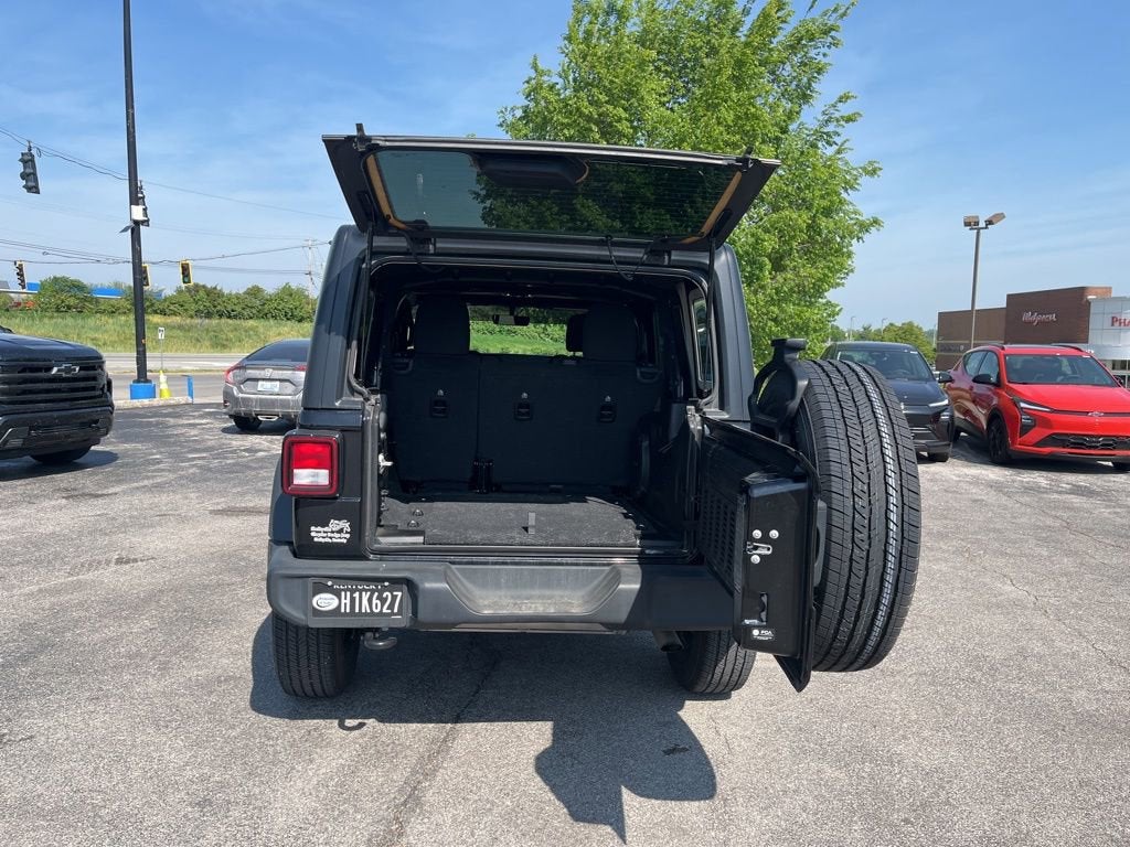 2023 Jeep Wrangler Sport Altitude