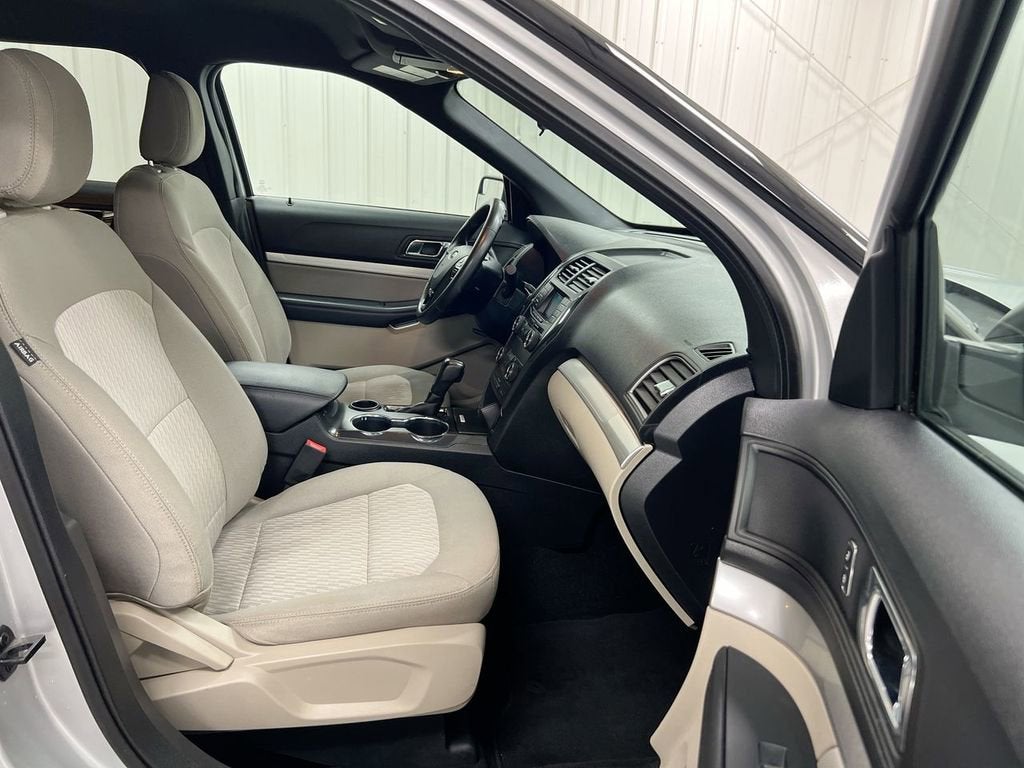 2018 Ford Explorer Base