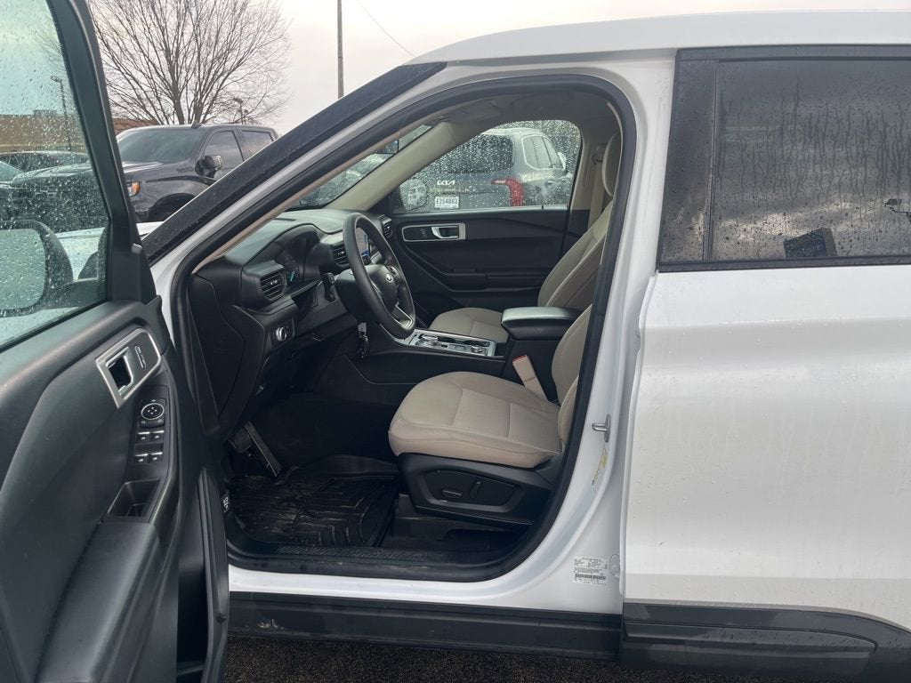 2021 Ford Explorer Base