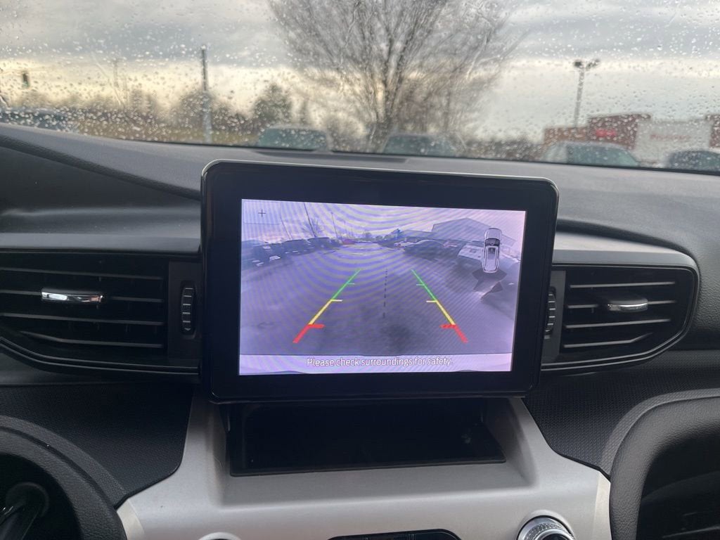 2021 Ford Explorer Base