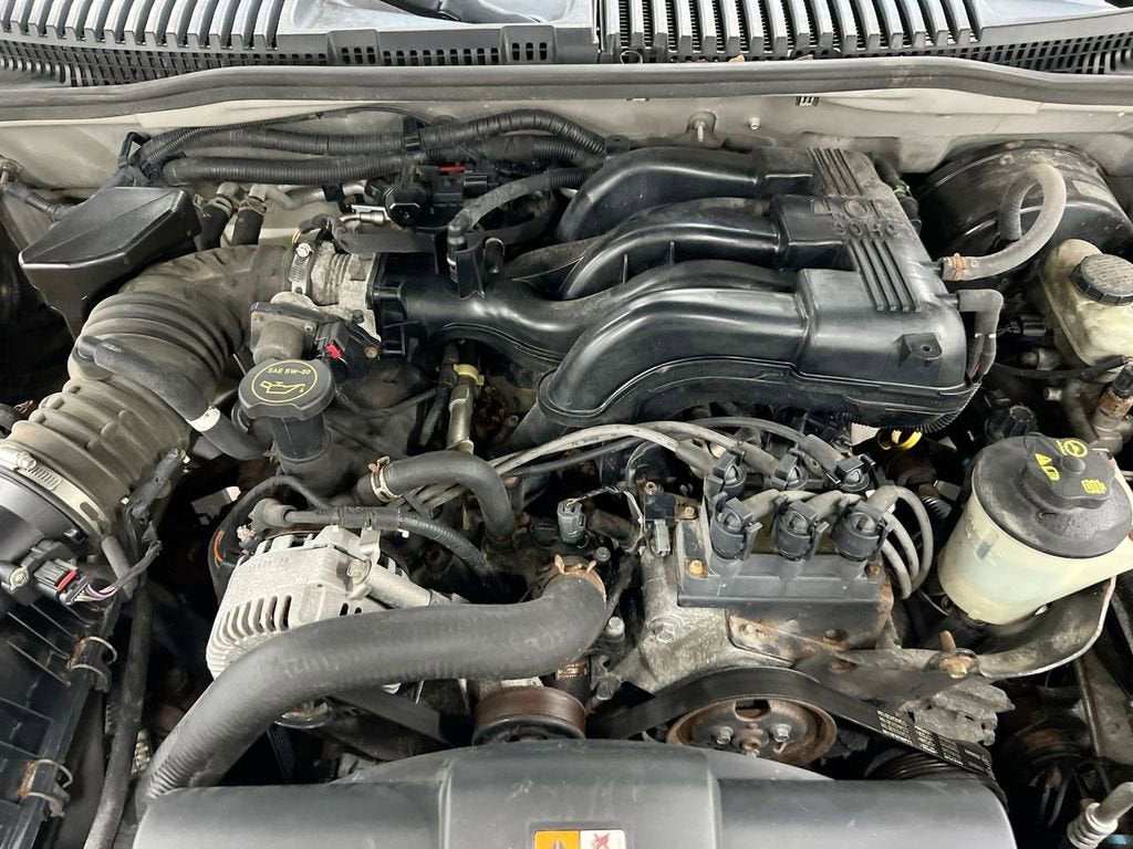 2004 Ford Explorer XLT