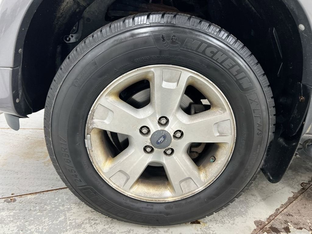 2004 Ford Explorer XLT