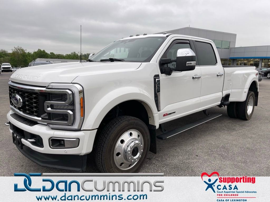 2023 Ford Super Duty F-450 DRW XL