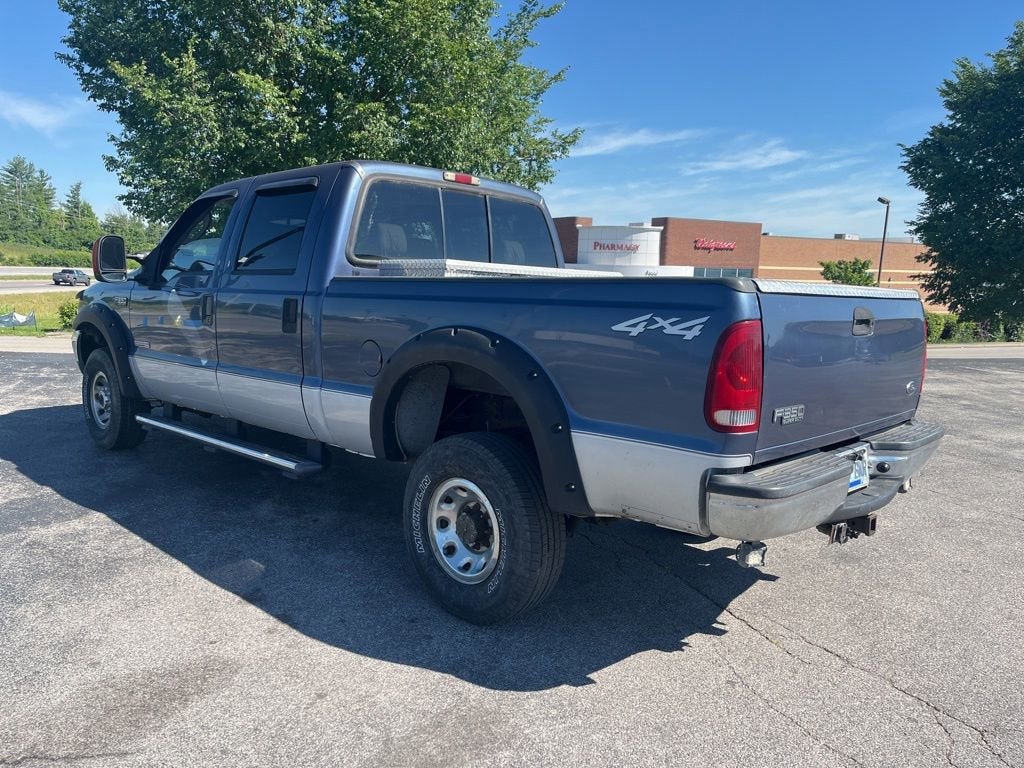 2004 Ford Super Duty F-350 SRW XL