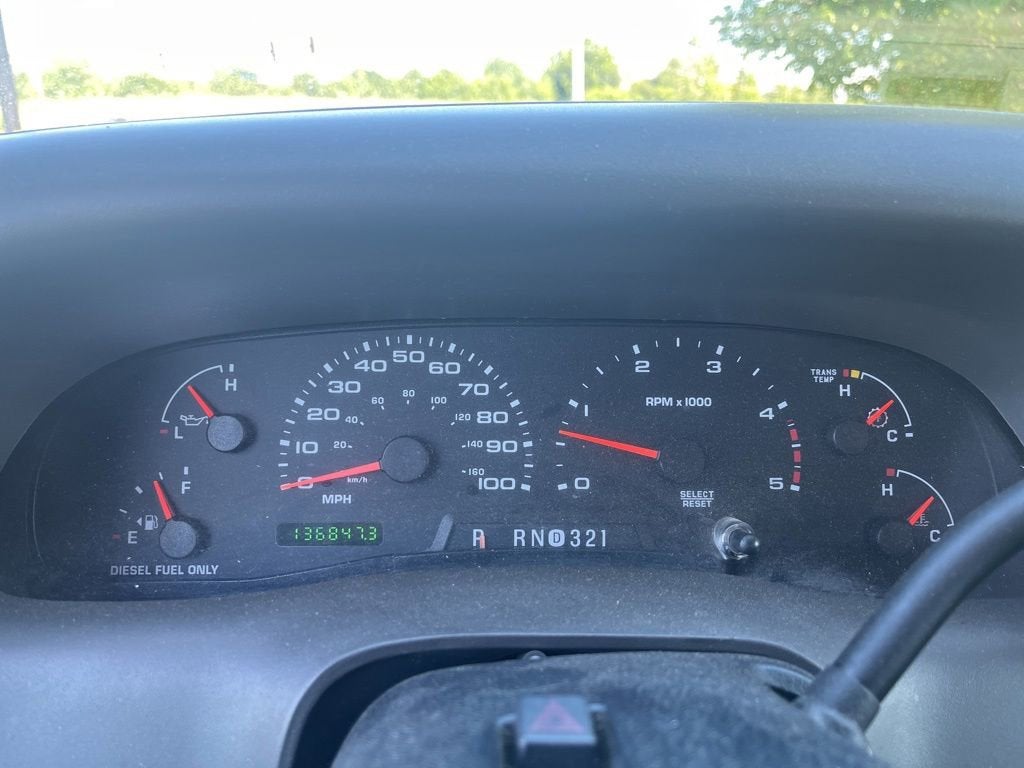2004 Ford Super Duty F-350 SRW XL