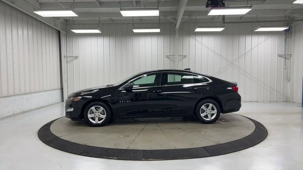 2022 Chevrolet Malibu LS