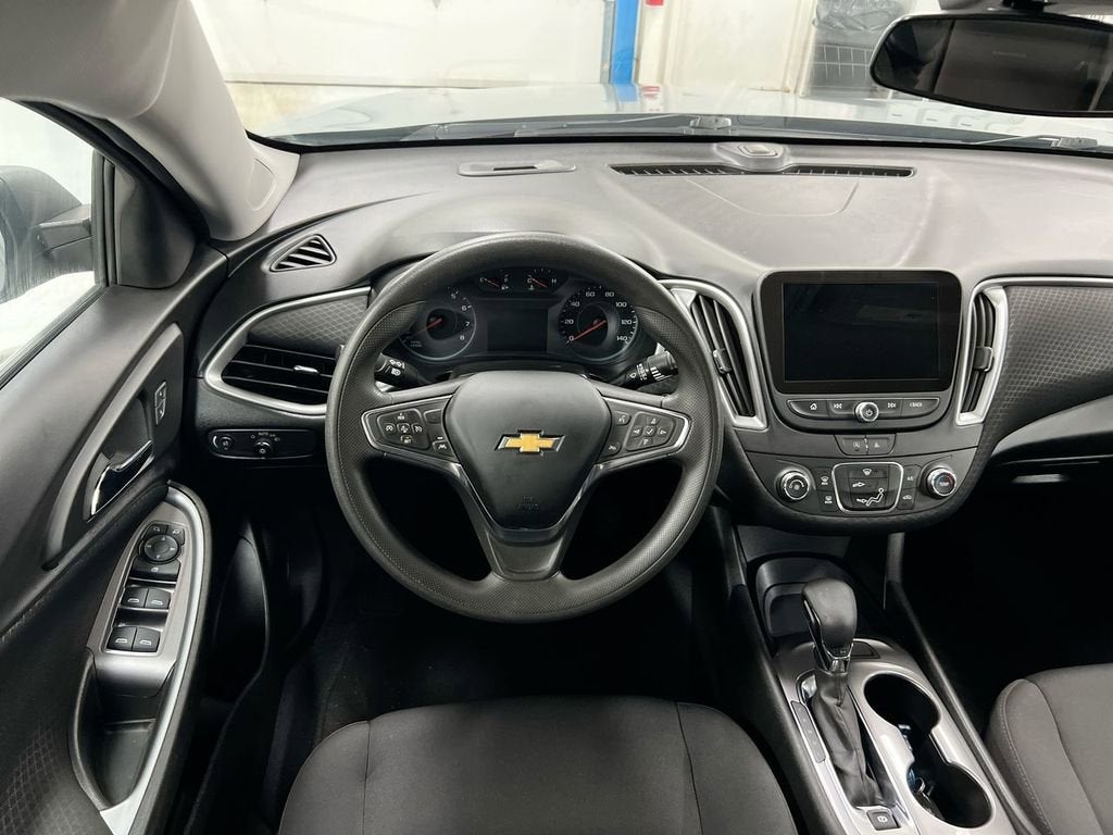 2023 Chevrolet Malibu FL