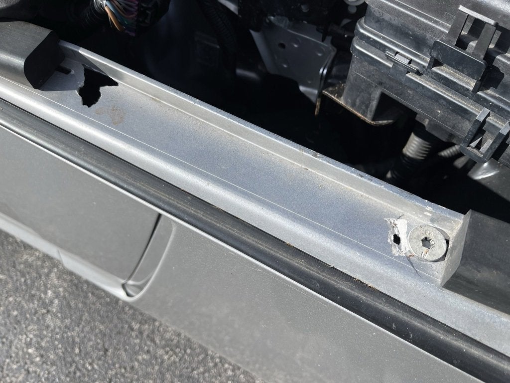 2007 Saturn Sky Base