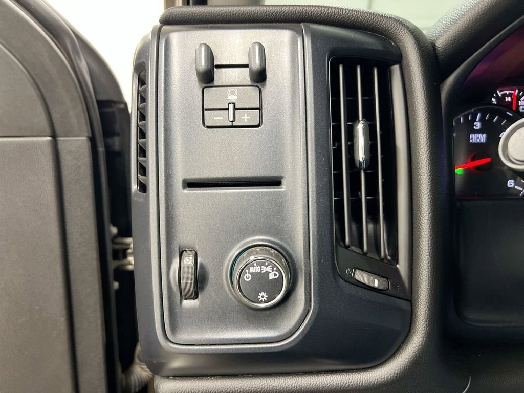 2015 Chevrolet Silverado 3500 HD Chassis Cab Work Truck