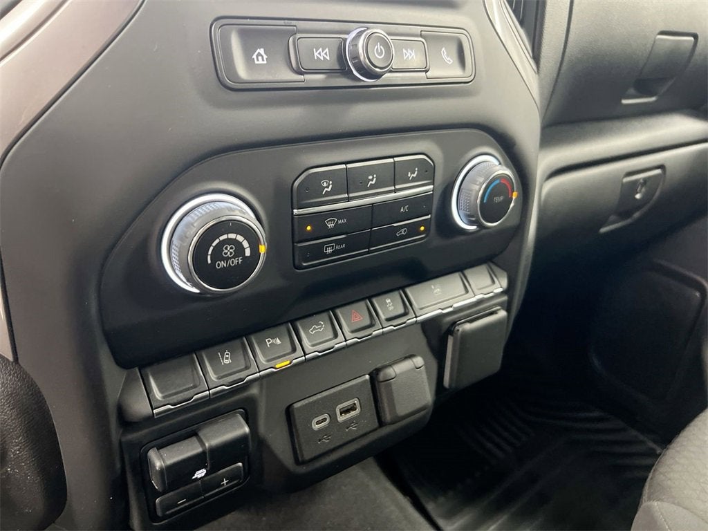 2024 Chevrolet Silverado 2500 HD Custom